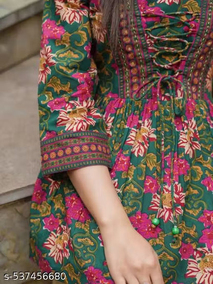Women Green Floral Printed Cotton Short Kurti – Stylish Daily Wear Kurti